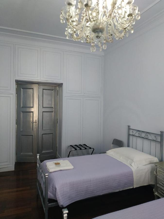 Around The Corner Colosseo B&B Roma Exterior foto